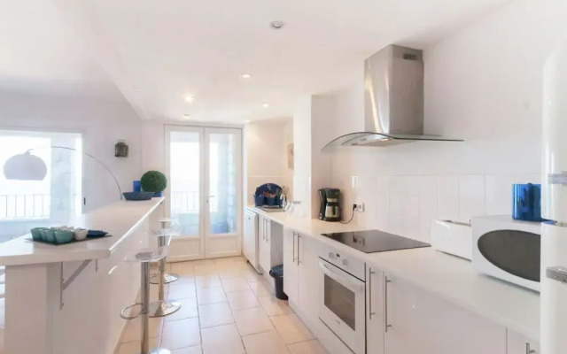 Luxury Apartment in L'escala Catalonia near Beach