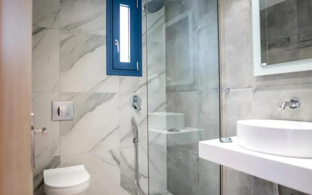 BLUE STONE Luxury Suites