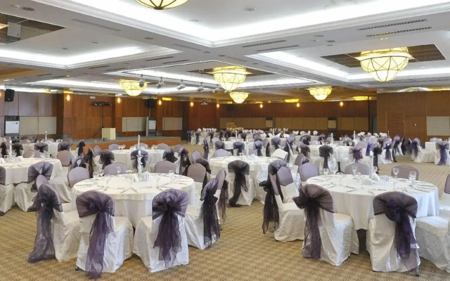 Ladonia Hotels Adakule	