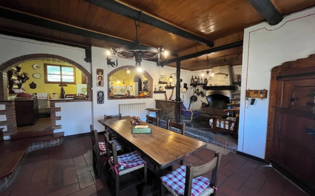 Baita Immersa Nel Verde