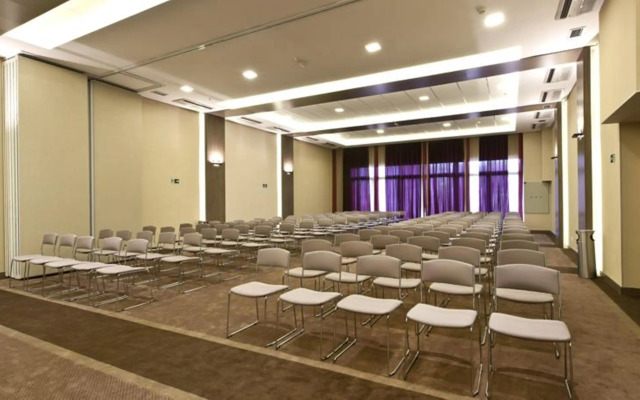 Radisson Blu Belo Horizonte, Savassi