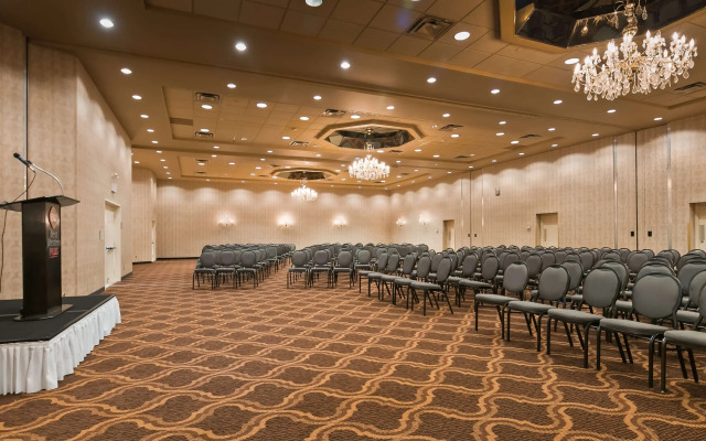 Best Western Plus Mission City Lodge