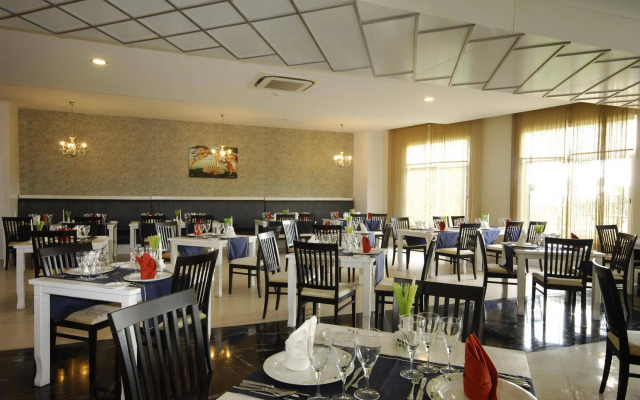 Seaden Sea World Resort & Spa