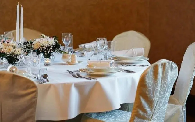 HOTEL NOWODWORY/ Usługi Budowlane - Hotelarstwo Iwona Morzy