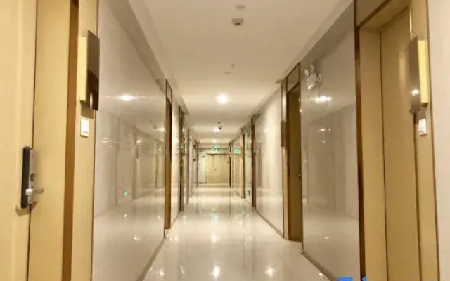 Xing Lun Hotel
