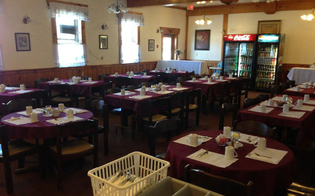 Englehart Inn