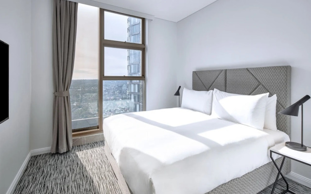 Meriton Suites George Street, Parramatta
