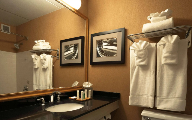 Radisson Hotel Milwaukee West