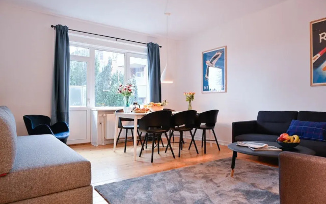 Newly-renovated 2-bedroom Apartment in Charlottenlund