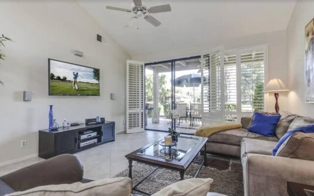 Private Country Club Condo on awesome golf course!