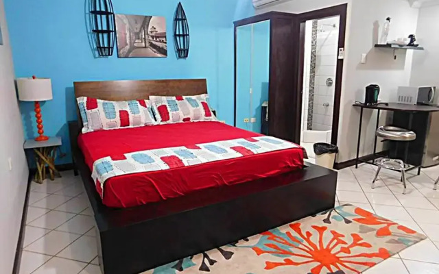 Coral Cove Marina Hotel
