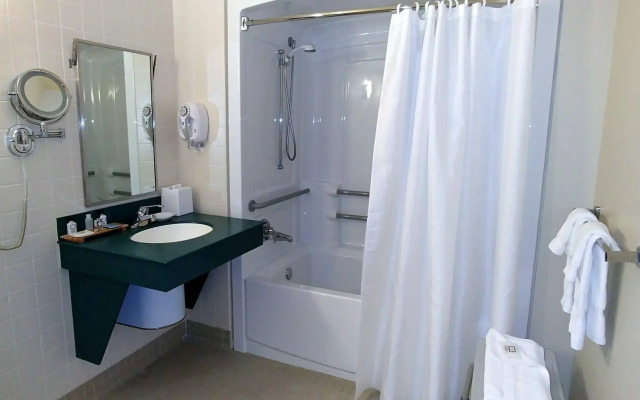 Warren Conference Center and Inn