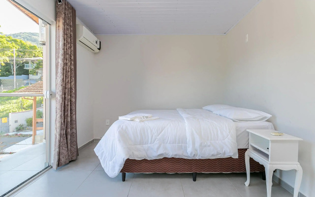 Casa tranquila c/ jacuzzi e churrasqueira SJP168