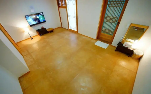 Jeonju Hongsi Hanok Guesthouse