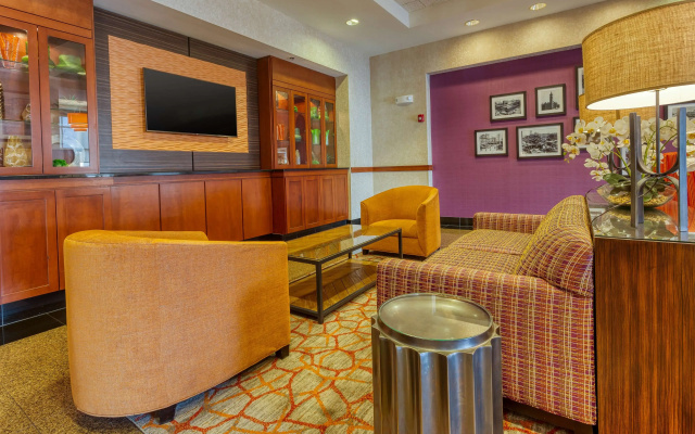 Drury Inn & Suites Indianapolis Northeast