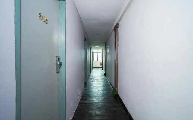 OYO 89895 Senses Budget Hotel