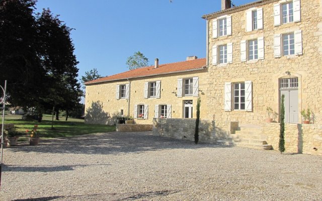 Maison Saint-Pé