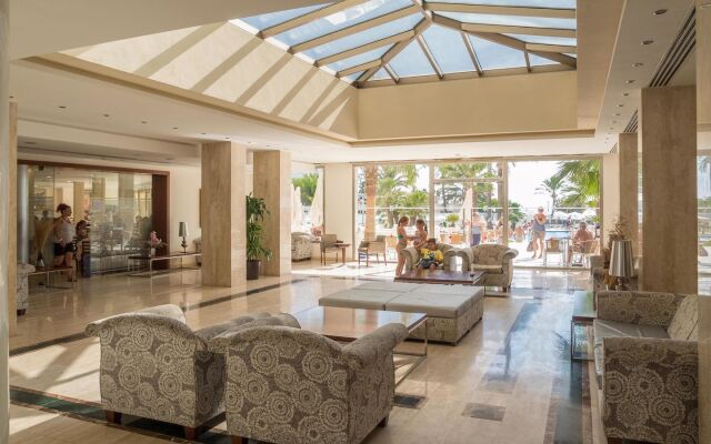 Aparthotel Playa Dorada