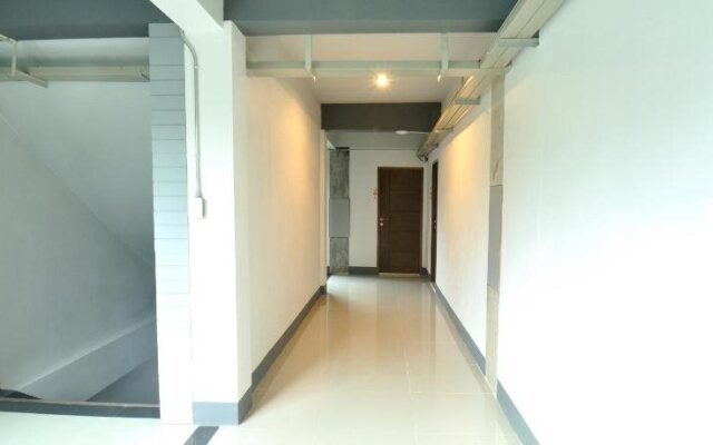 City Ratsada Apartment