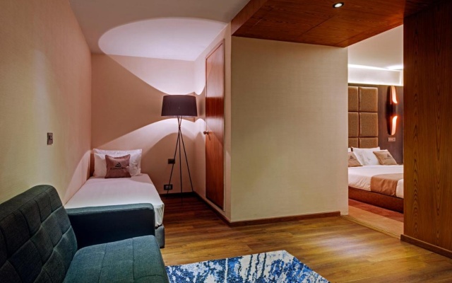 Hotel Euphoria – Guest Rooms – Bangalore