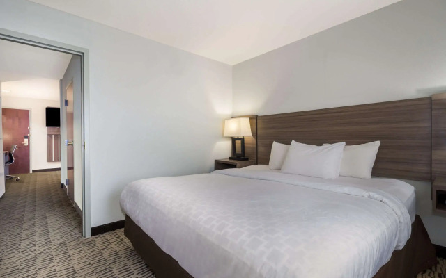 Clarion Pointe Charleston - West Ashley