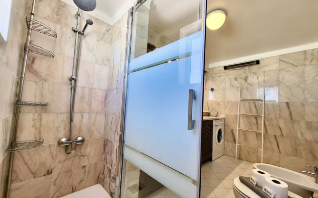 Albufeira Sunset With Pool by Homing