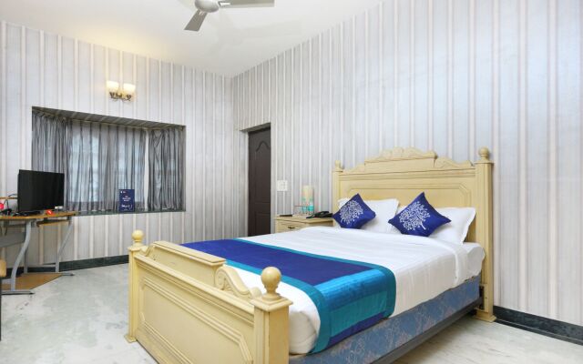 Maple Inn by OYO Rooms