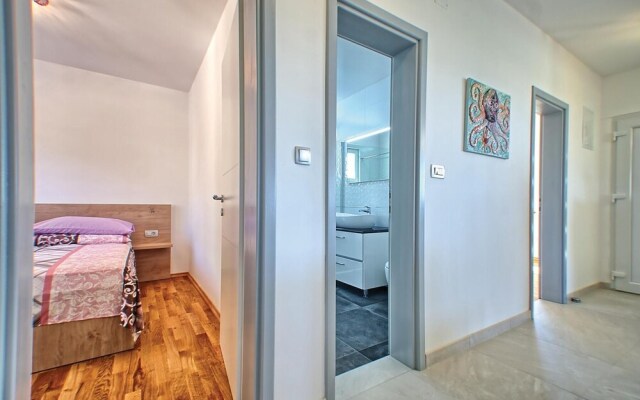 Awesome Home in Blato With Wifi and 6 Bedrooms