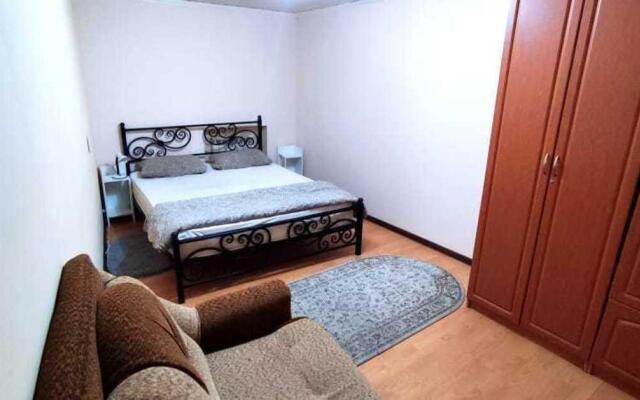 Дом на Еськова 9