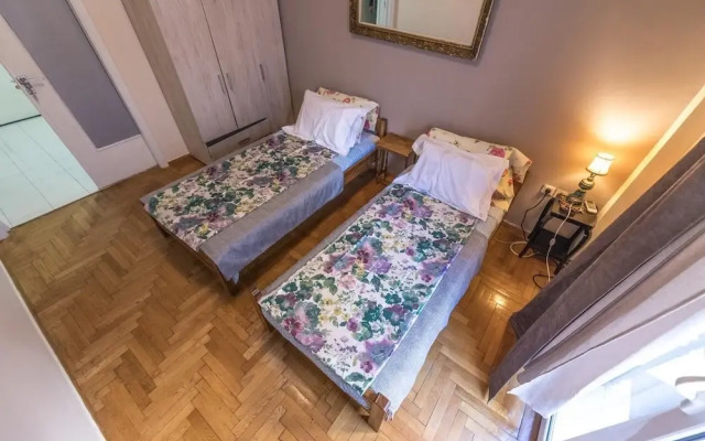 Cozy apartment in Exarcia district