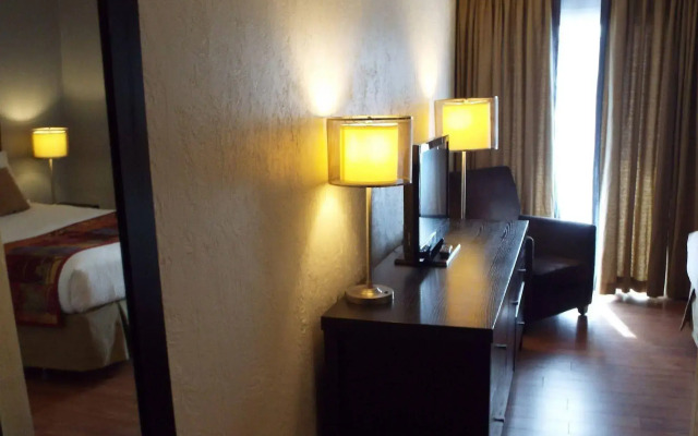 The Shores Inn & Hotel