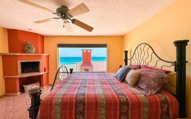 Your Beachfront Escape Close to Everything