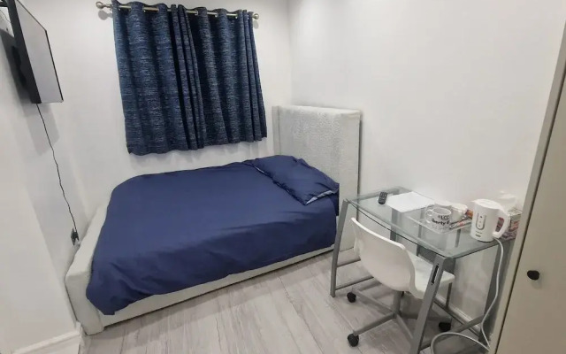Blake Rainham Homestay