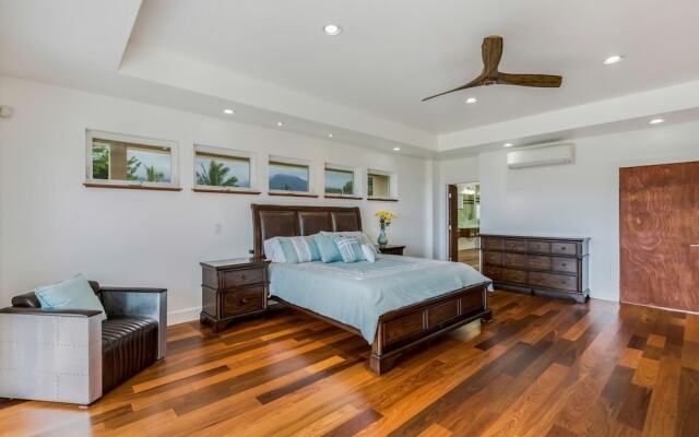 Punahele Point 3 Bedroom Home by Redawning