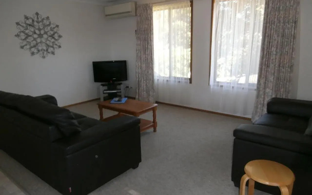 Harbour Lights Holiday Units