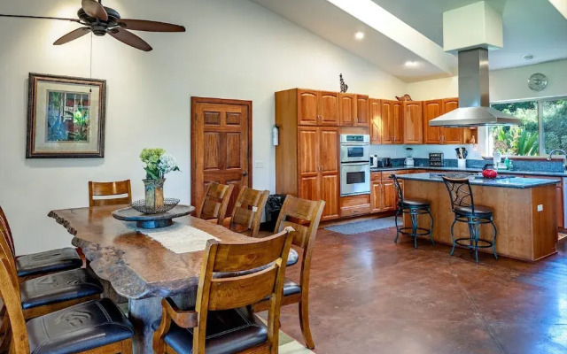 Villa Quatro and Hale Pinao - Nine Bedroom House