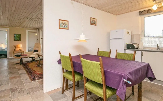 Inviting Holiday Home in Roslev 300m From Limfjorden