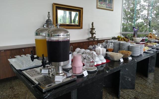 Hotel Dan Inn Campos do Jordão