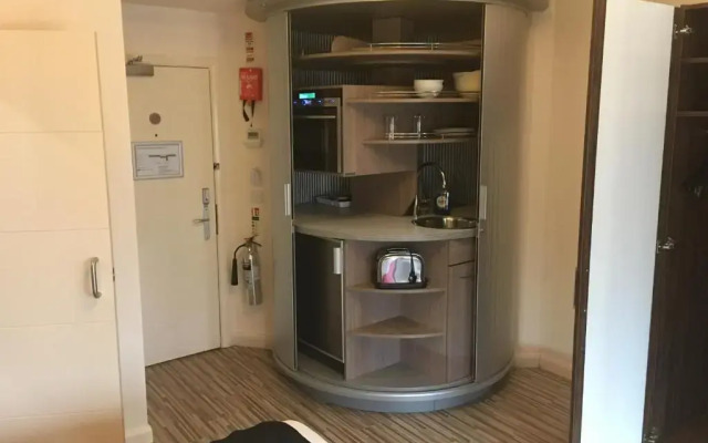 Simply Rooms & Suites