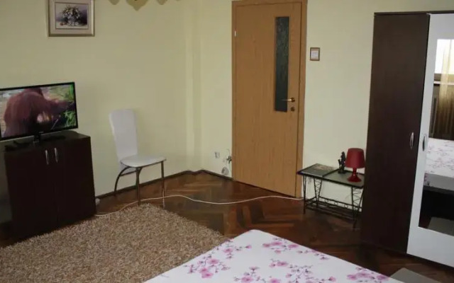 Modern studio, city center