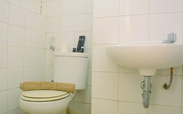 Compact Studio Room Kebagusan City Apartment
