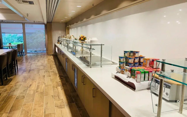 Crowne Plaza Silicon Valley N - Union City by IHG