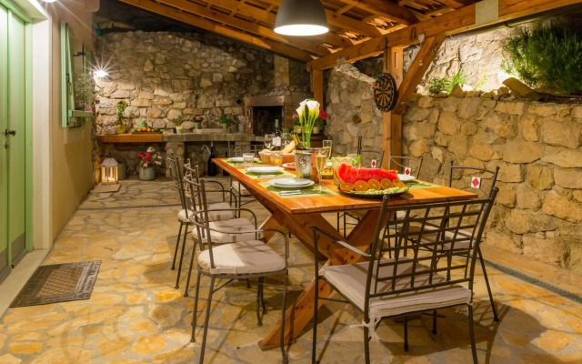 Tribalj in Tribalj with 3 bedrooms and 3 bathrooms