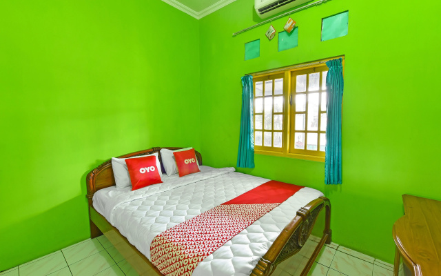 SPOT ON 91357 Hotel Mulyo – Guest Rooms – Purwokerto