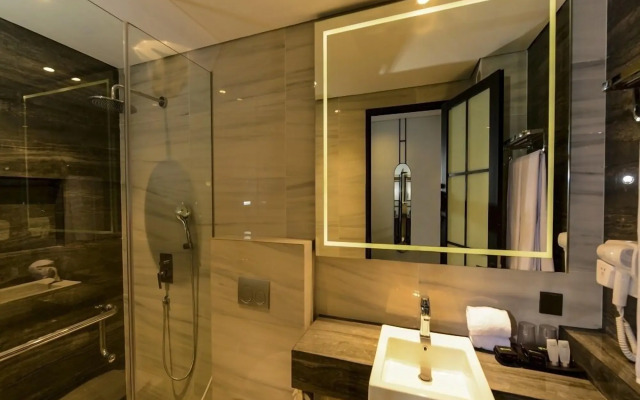 Nata Azana Hotel Solo