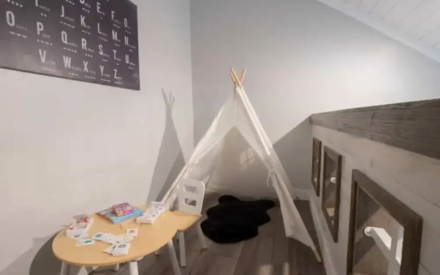 Twice Charmed 8 Bedroom Townhouse