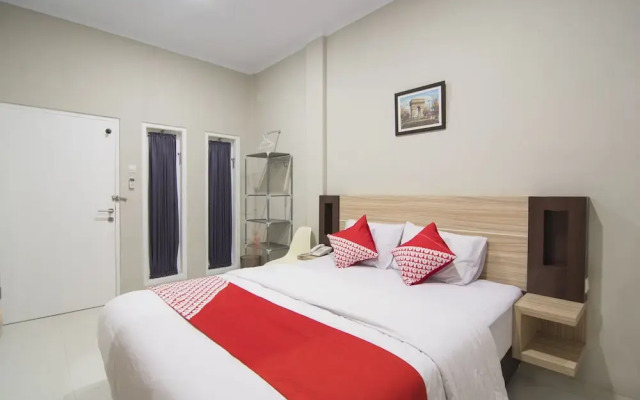 OYO 114 Plemburan Residence