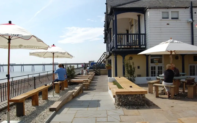 Royal Temple Yacht Club