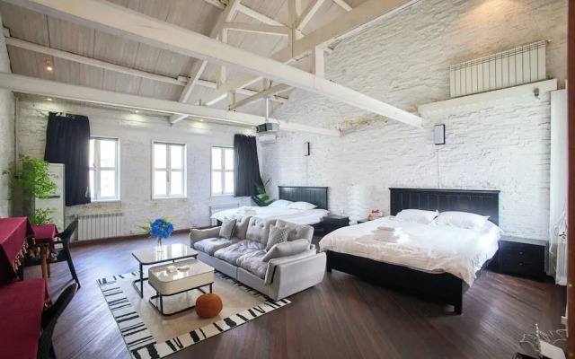 Book and Bed-Jingan Temple