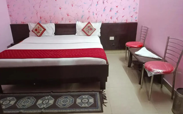 Airport Hotel Parikshit Palace